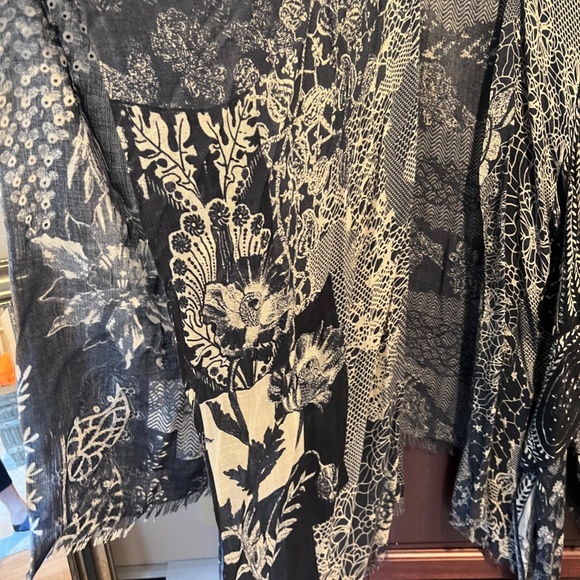 Anthropologie Petanu by Pashma Silk/Wool Shawl One Size - Picture 4 of 4